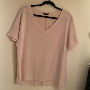 Shein Women’s V neck shirt. Cream colored. Worn one time, great condition. 2xl